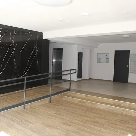 Nad Lisim Jarem Apartment *