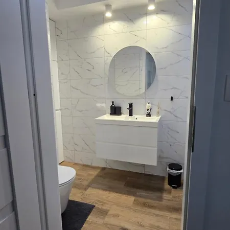 Nad Lisim Jarem Apartment *